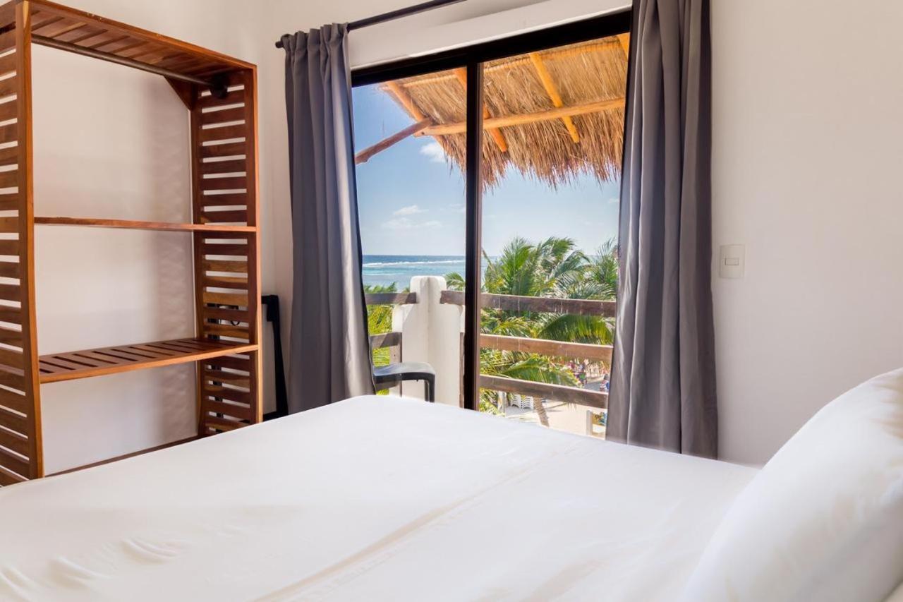 Hotel Blue Reef Frente Al Mar Mahahual Bagian luar foto