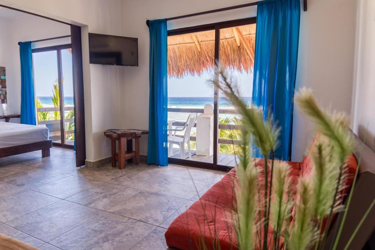 Hotel Blue Reef Frente Al Mar Mahahual Bagian luar foto