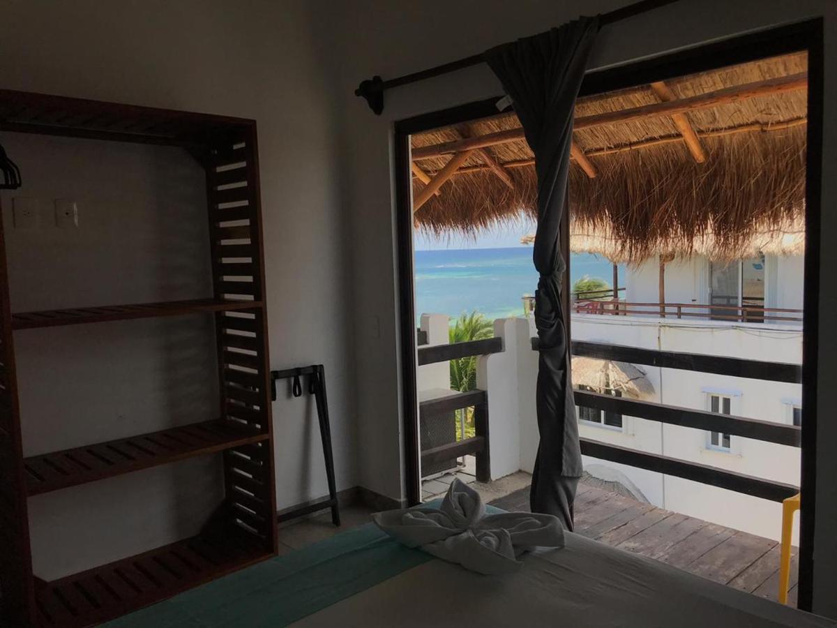 Hotel Blue Reef Frente Al Mar Mahahual Bagian luar foto