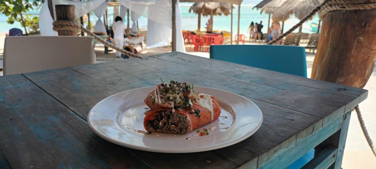 Hotel Blue Reef Frente Al Mar Mahahual Bagian luar foto
