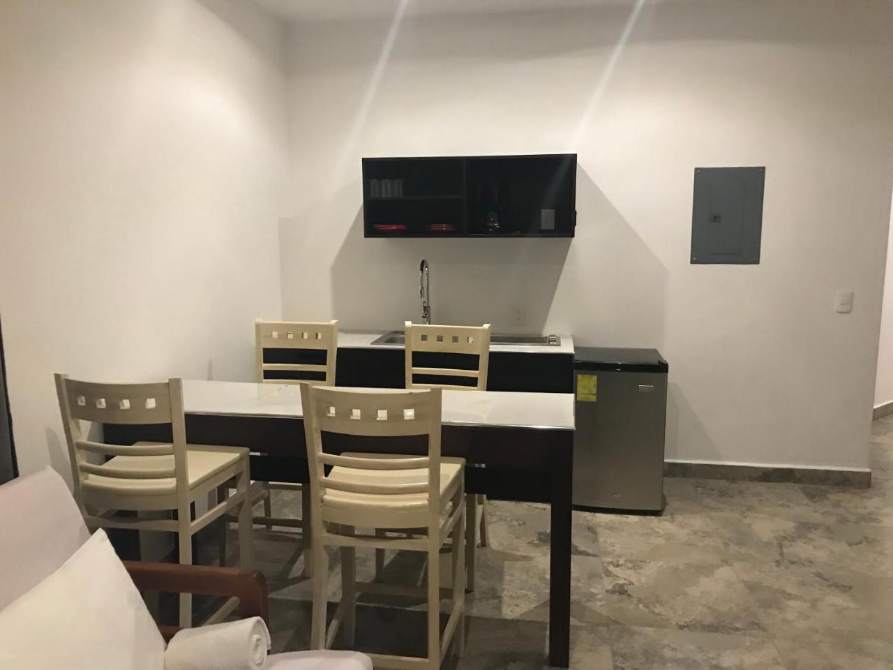 Hotel Blue Reef Frente Al Mar Mahahual Bagian luar foto