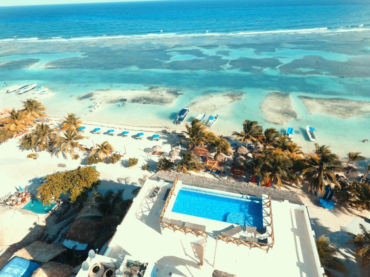 Hotel Blue Reef Frente Al Mar Mahahual Bagian luar foto