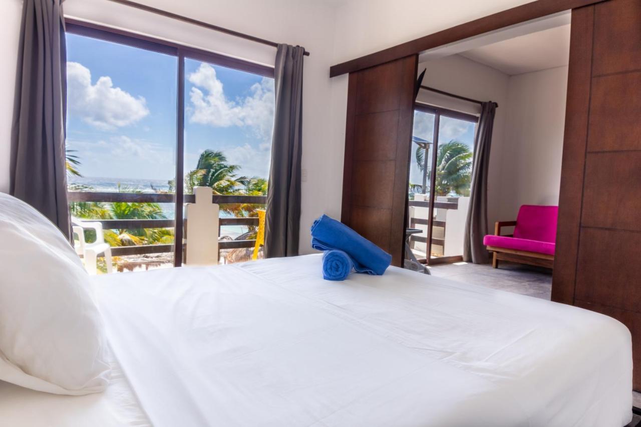 Hotel Blue Reef Frente Al Mar Mahahual Bagian luar foto