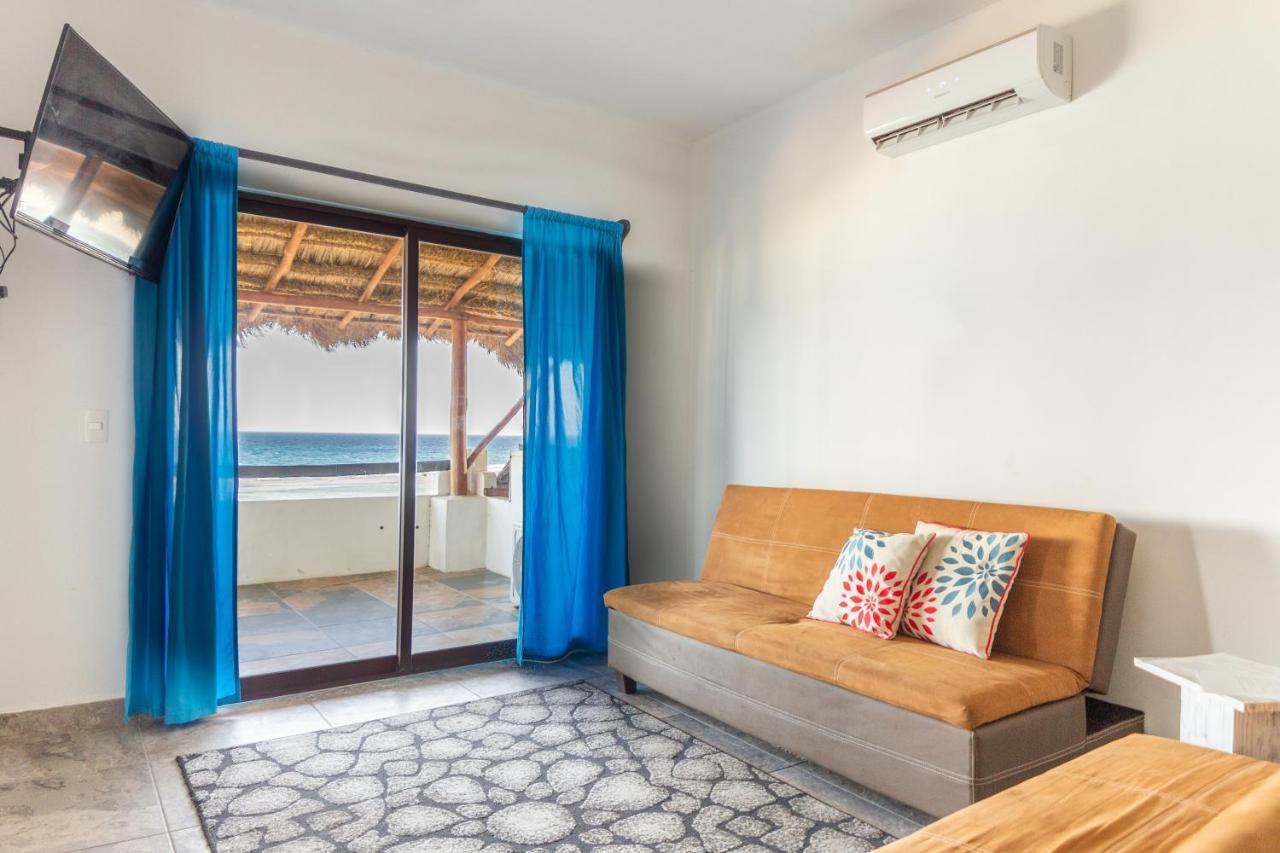 Hotel Blue Reef Frente Al Mar Mahahual Bagian luar foto