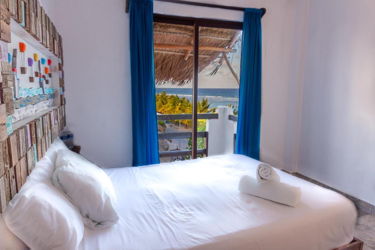 Hotel Blue Reef Frente Al Mar Mahahual Bagian luar foto